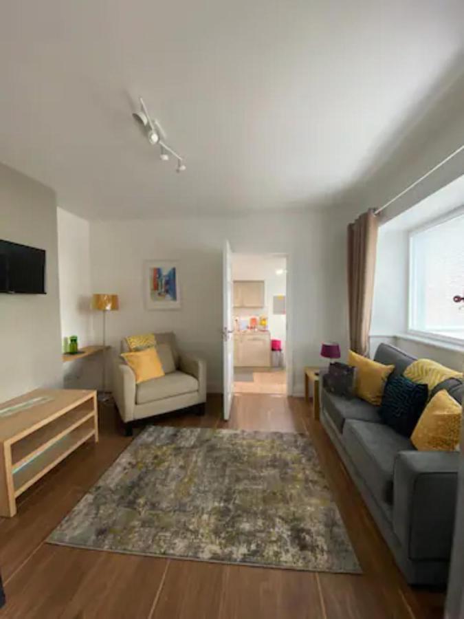 Location, Location! Gorgeous 1 Bed Apt- Killarney Exterior foto